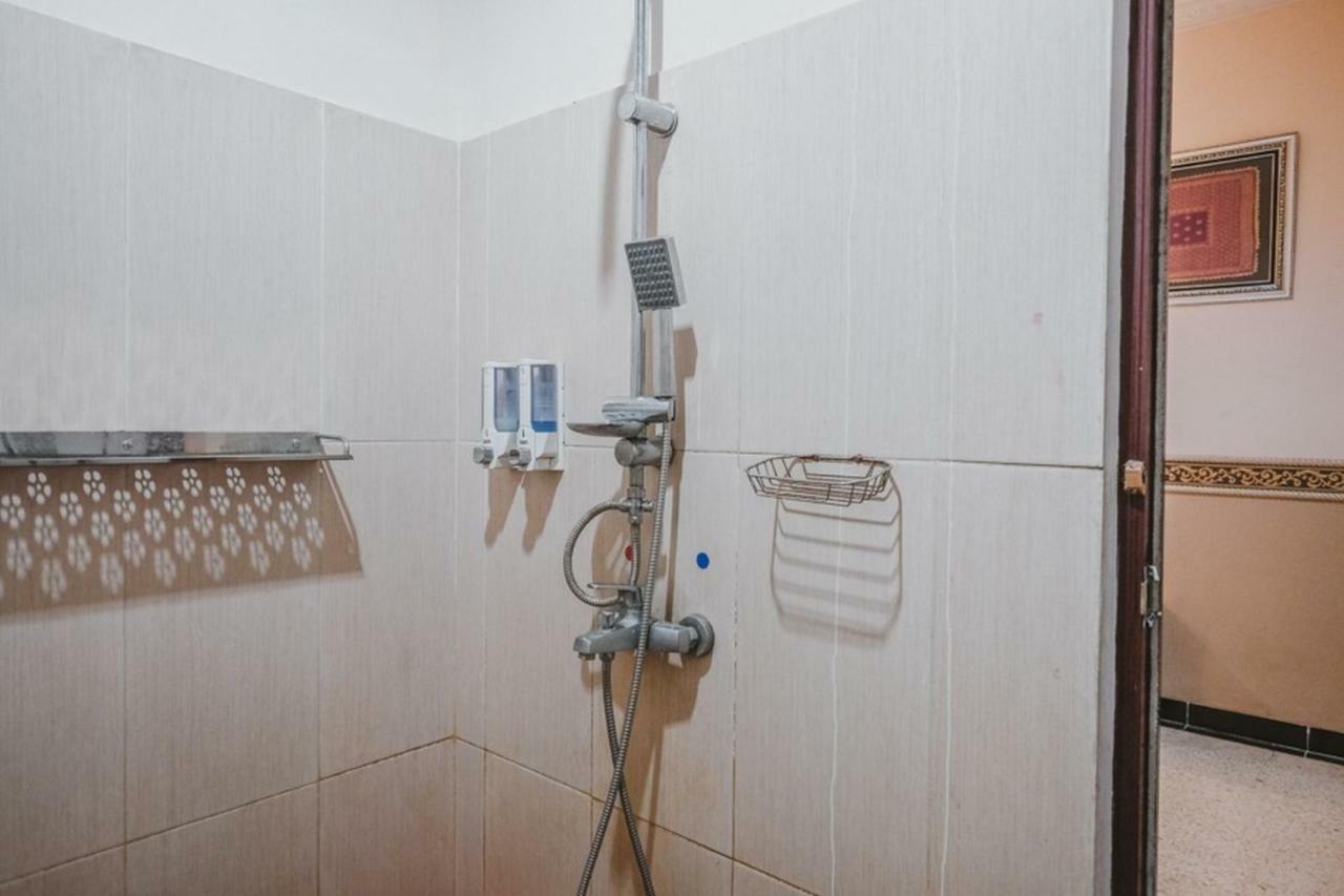 Reddoorz Plus @ Tanjung Karang Lampung 2 Bandar Lampung Ngoại thất bức ảnh